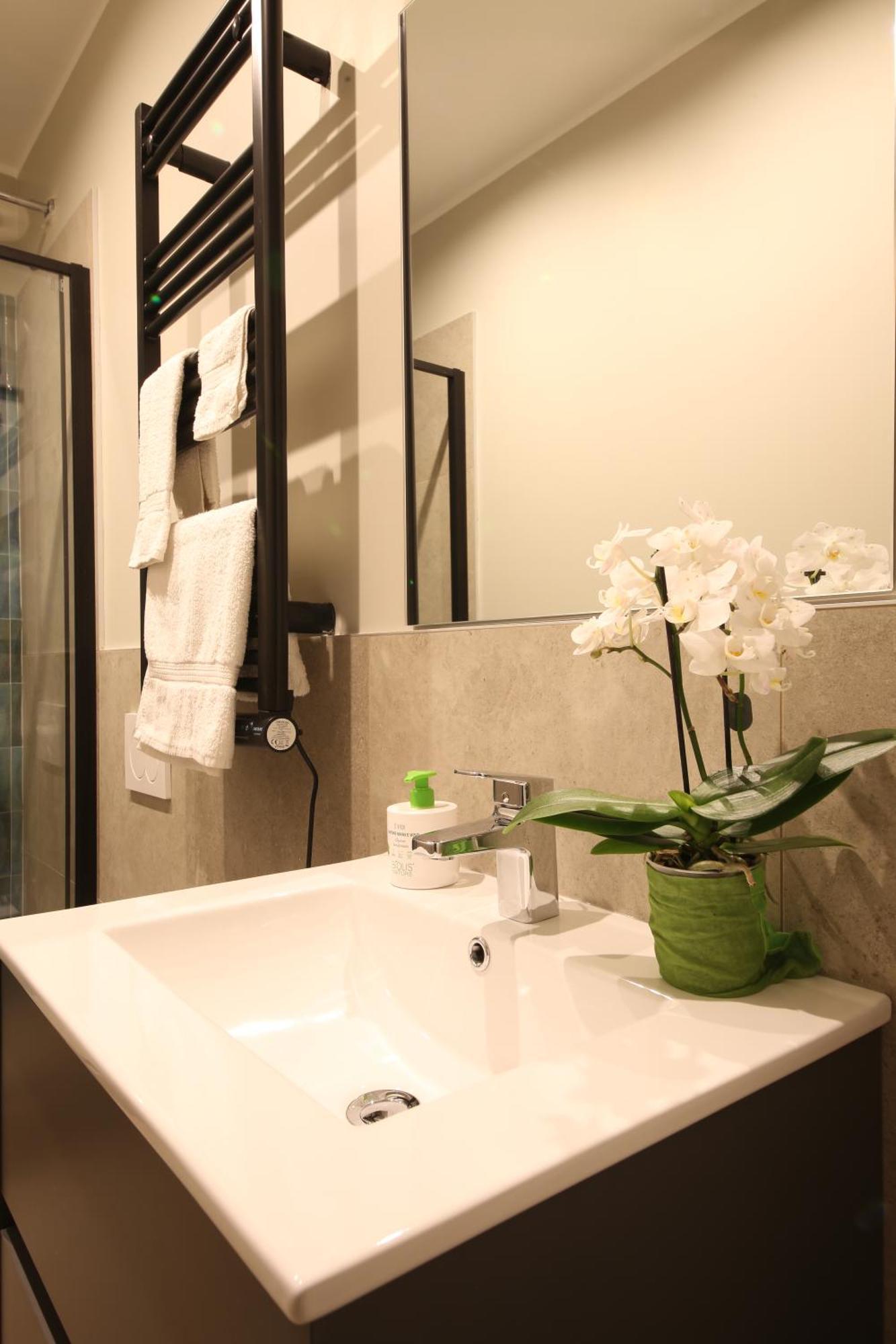 Meyland Suites Centro Милан Экстерьер фото